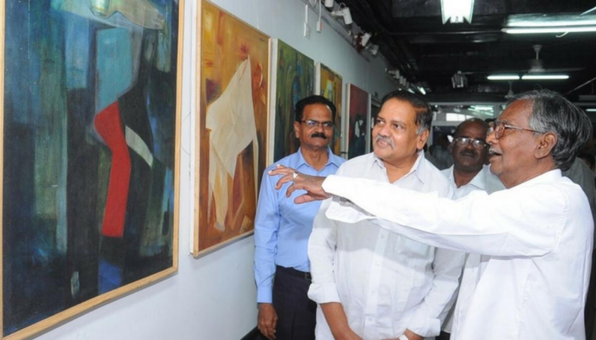 Mandali inaugurates 3-day painting exhibition